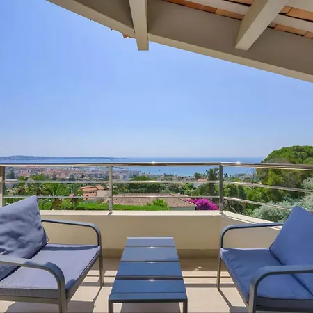Large House With Pool And Sea View In Vallauris