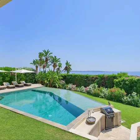 Large House With Pool And Sea View In *