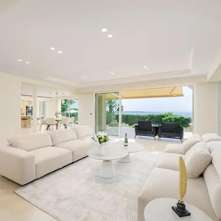 Ferienhaus Large House With Pool And Sea View In