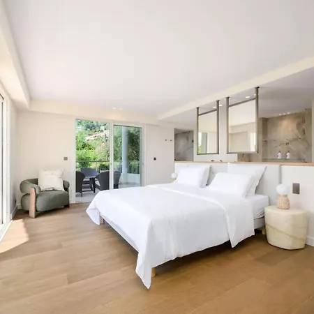 Ferienhaus Large House With Pool And Sea View In *
