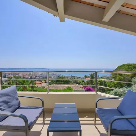 Large House With Pool And Sea View In *