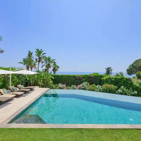 Ferienhaus Large House With Pool And Sea View In *